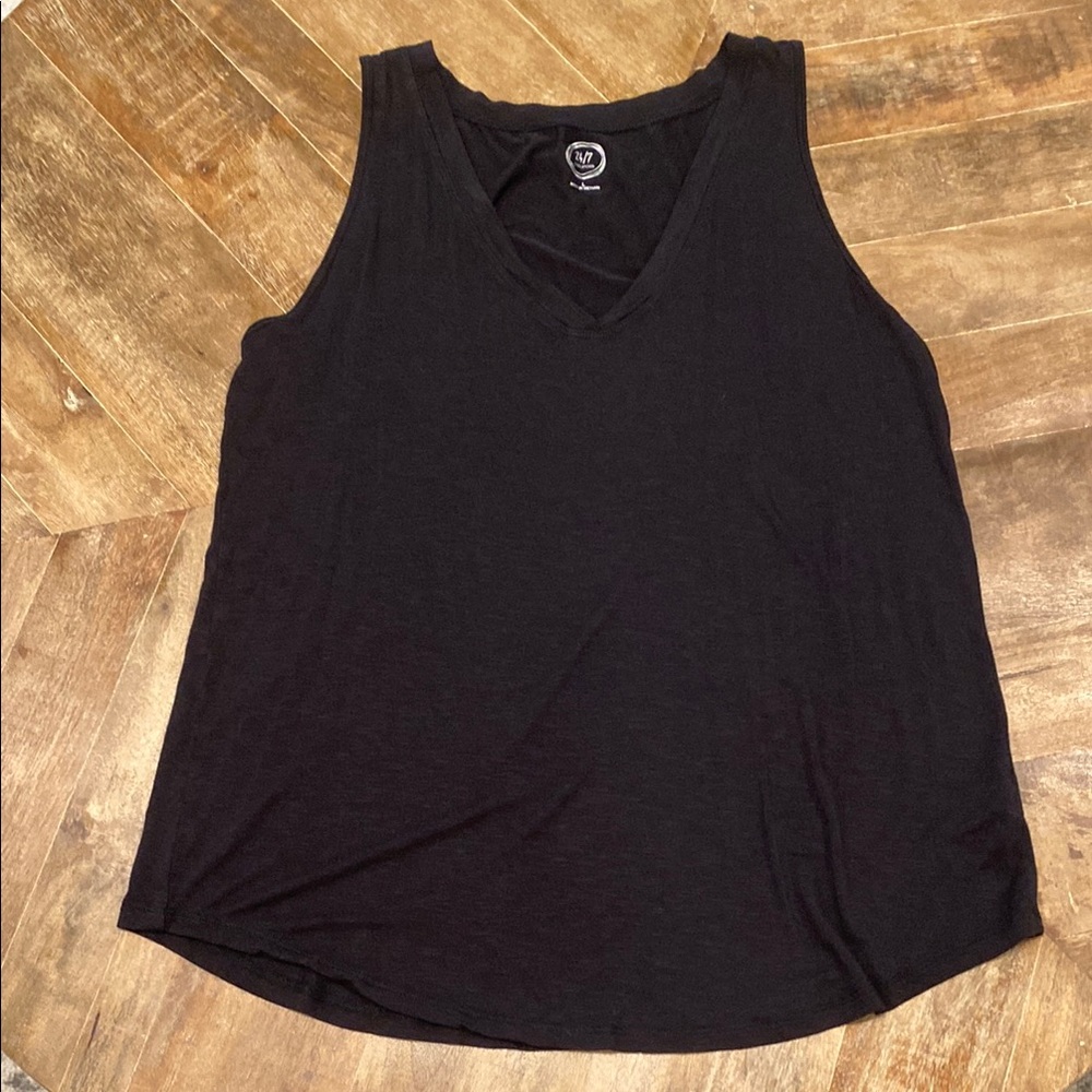 24/7 by Maurices Black Tank Top with V-Neckline [Size: L]